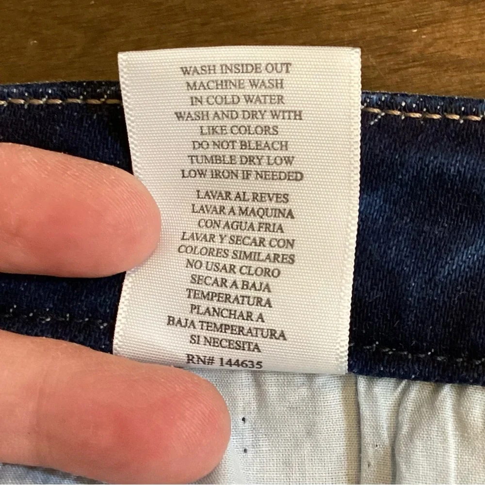 KanCan 28 (US 5/6) Mid Rise Denim Women’s Bermuda Jeans Shorts Stretch